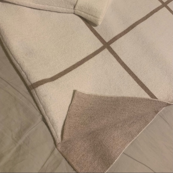 Elegant and Soft Sweater - Picture 2 of 8